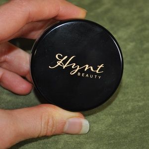 Hynt Beauty Velluto Pure Powder Foundation